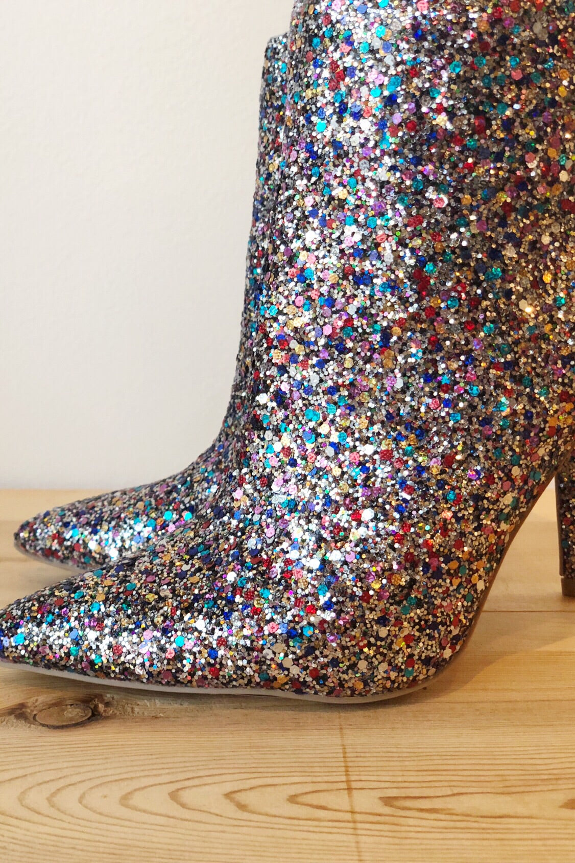 mode, shine bright glitter bootie