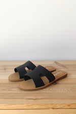 mode, into the sun sandal