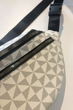 mode, day trip fanny pack
