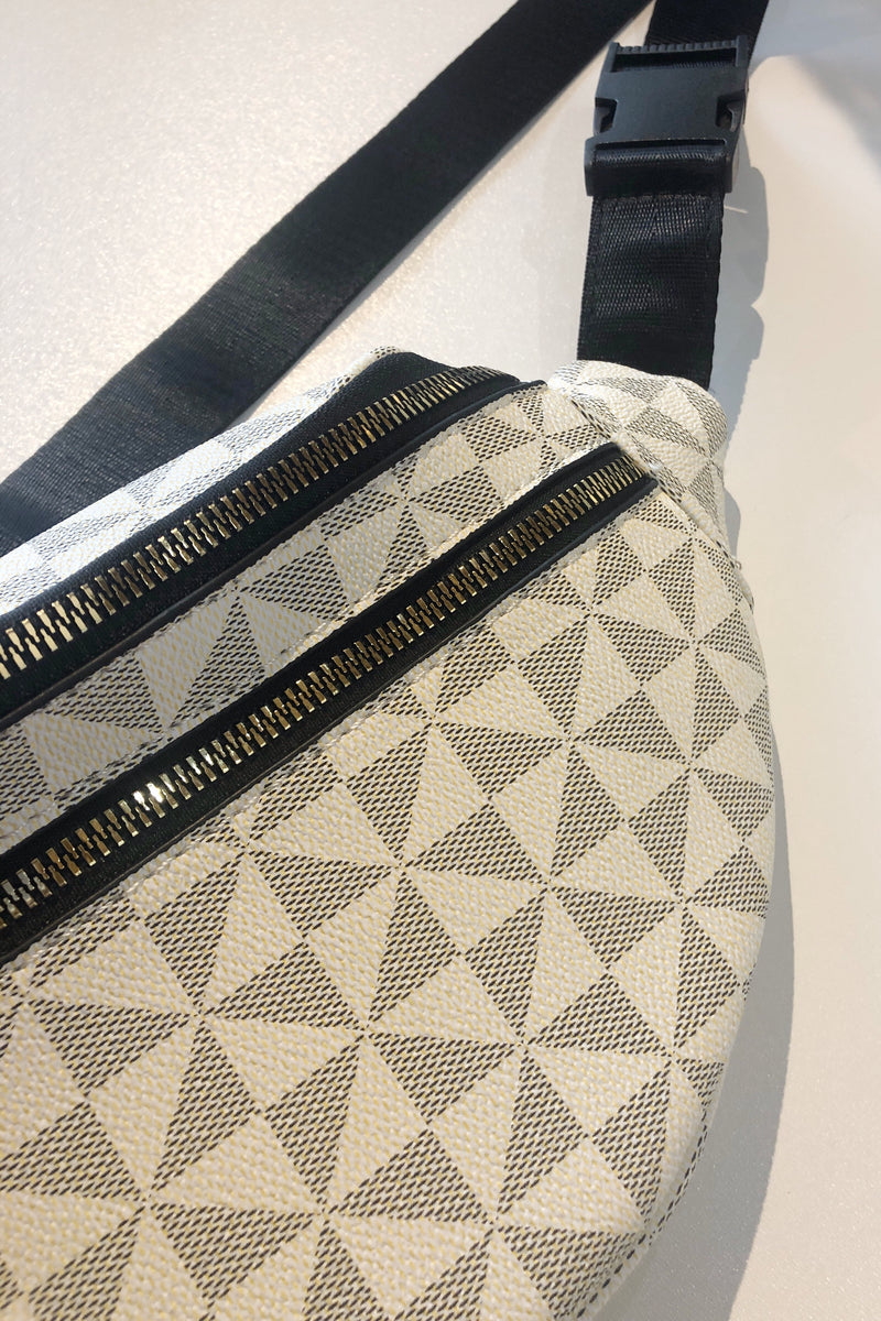 mode, day trip fanny pack