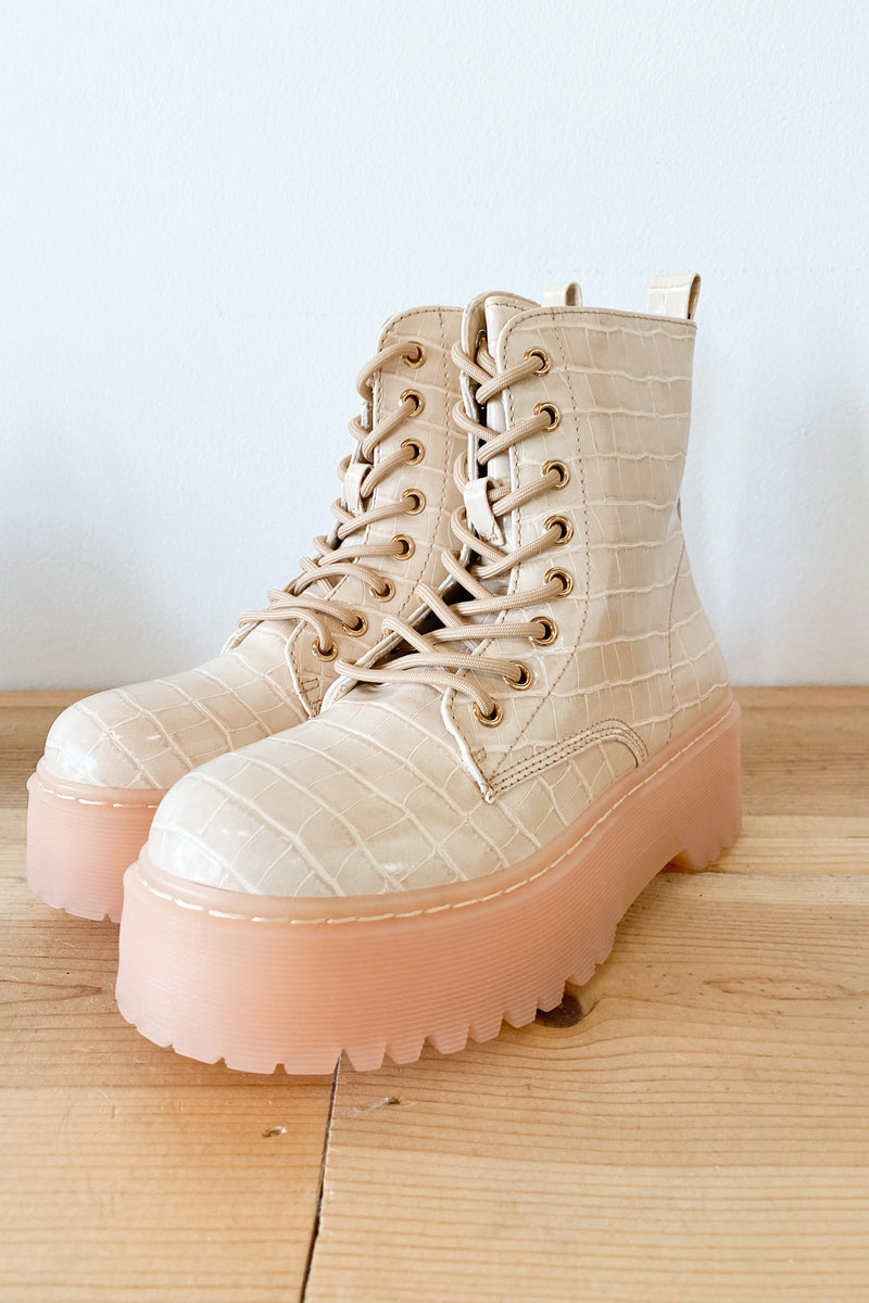 mode, ready for anything combat boot