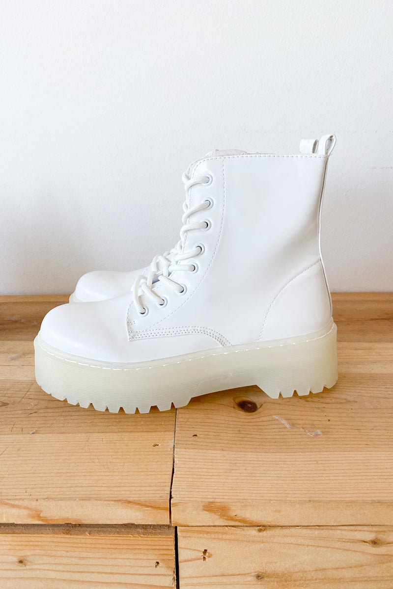 mode, ready for anything combat boot