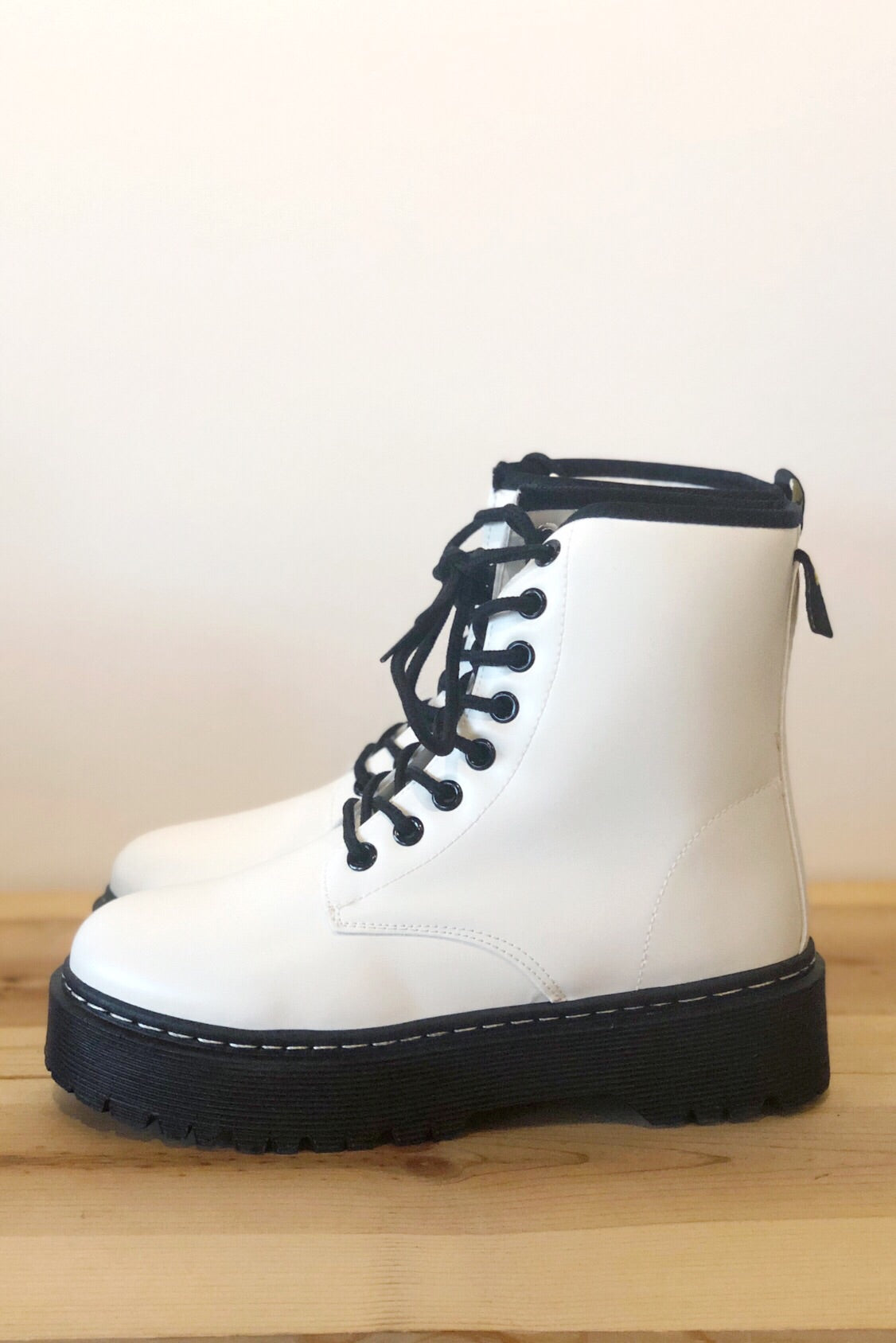 mode, passionate chunky boot