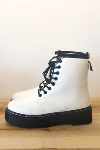 mode, passionate chunky boot