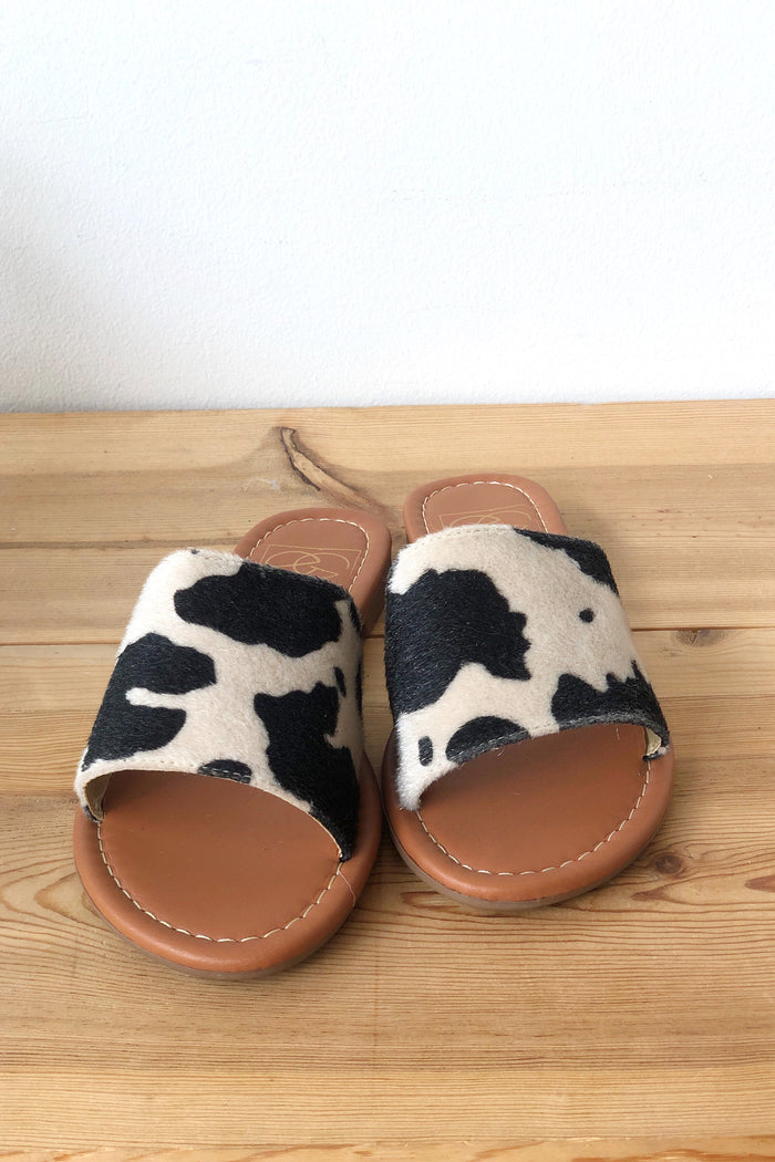 mode, cow print sandal