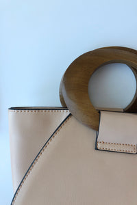 mode, oval wooden handle bag