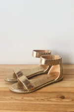 mode, only the truth sandal