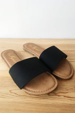 mode, minimalist sandal