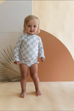 mode, Checkerboard rash guard