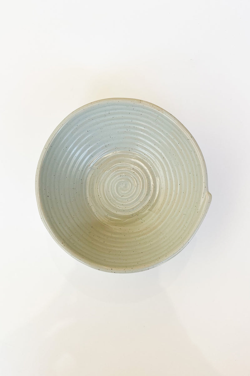 mode, ribbed stoneware bowl