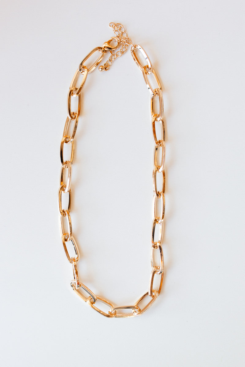 mode, loop chain necklace