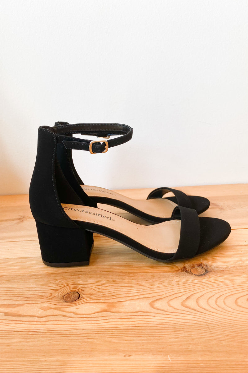 mode, better yet short block heel