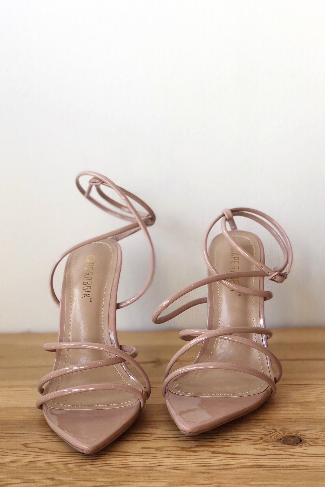 mode, take the high road heel