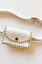 mode, what a stud fanny pack
