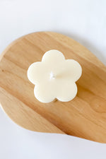 mode, daisy candle natural