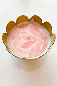 mode, med metal flower candle