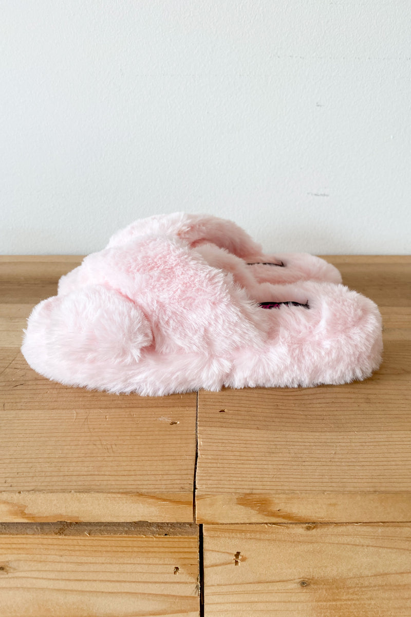 mode, steppin' on clouds slipper