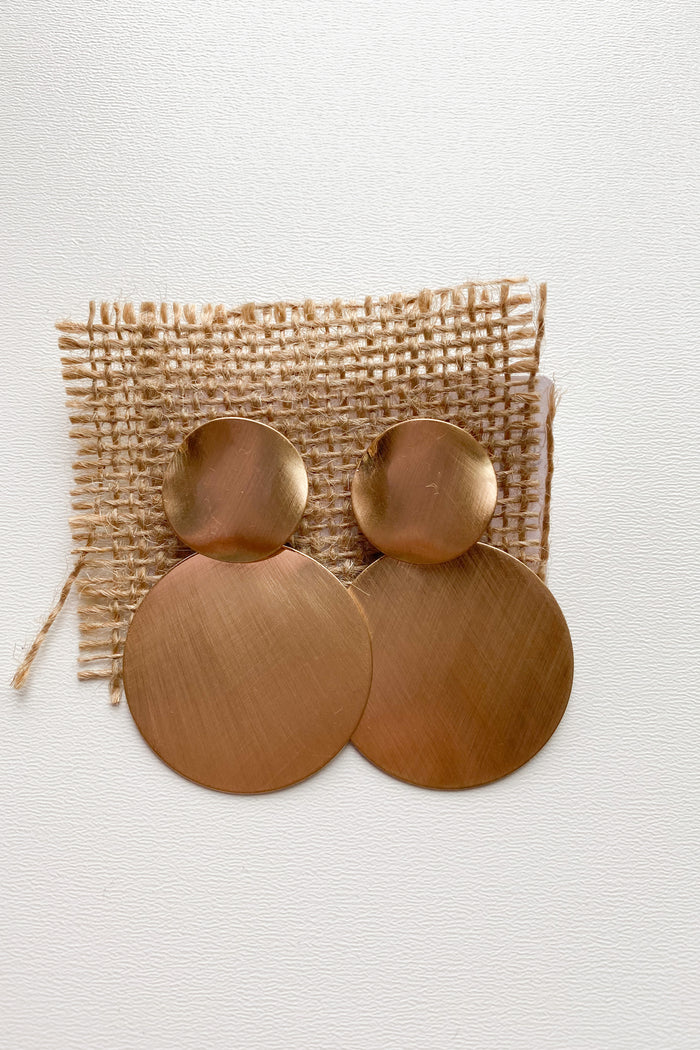 mode, golden circles earring