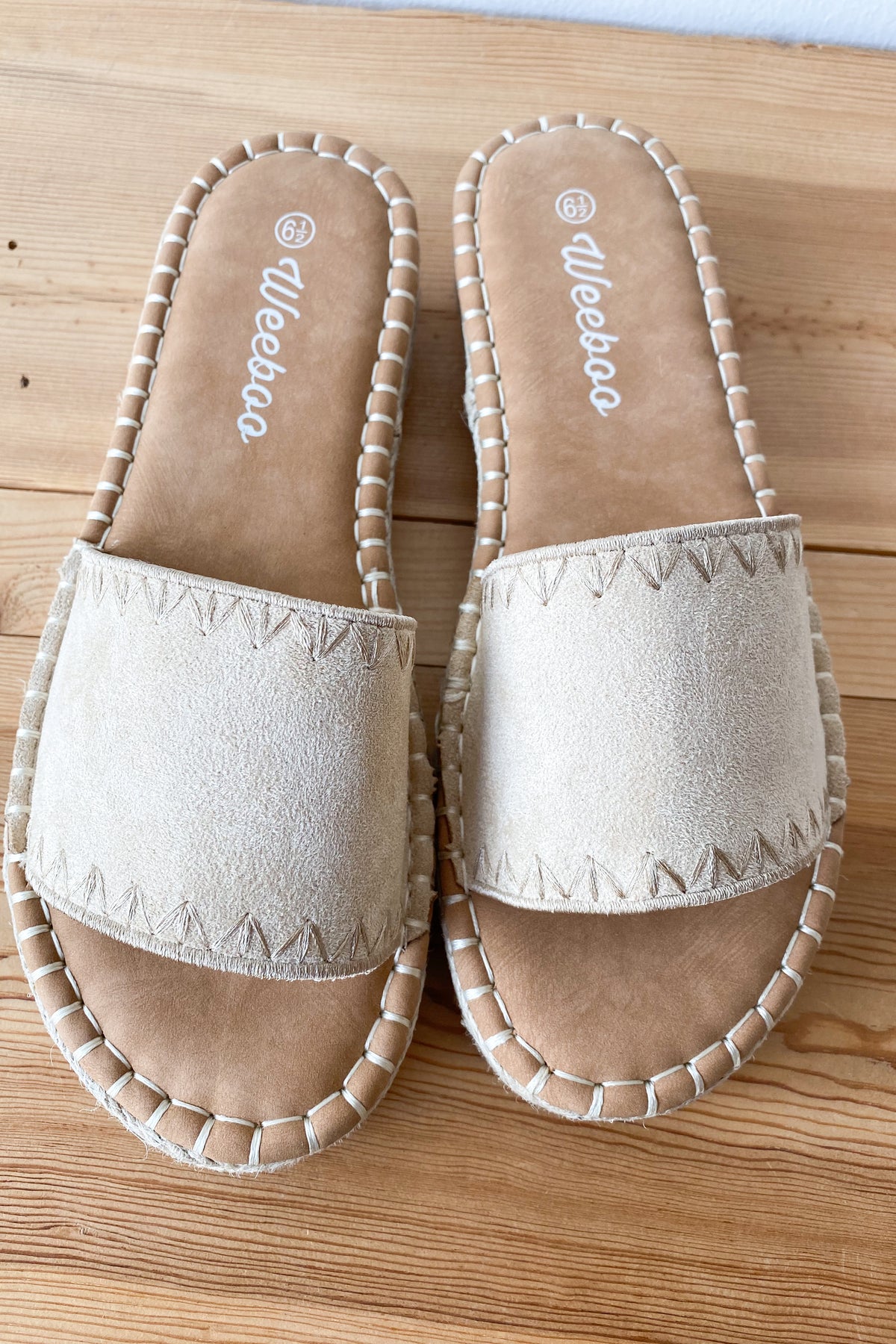 mode, positive thoughts sandal