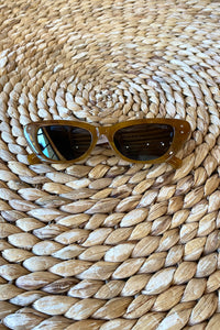 mode, astrid sunnies