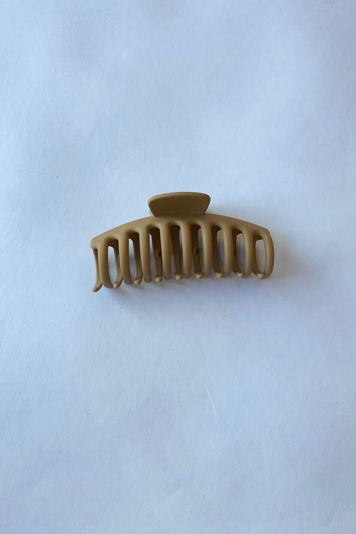 mode, matte claw clip