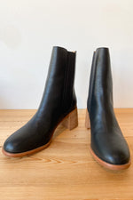 mode, the cora boot