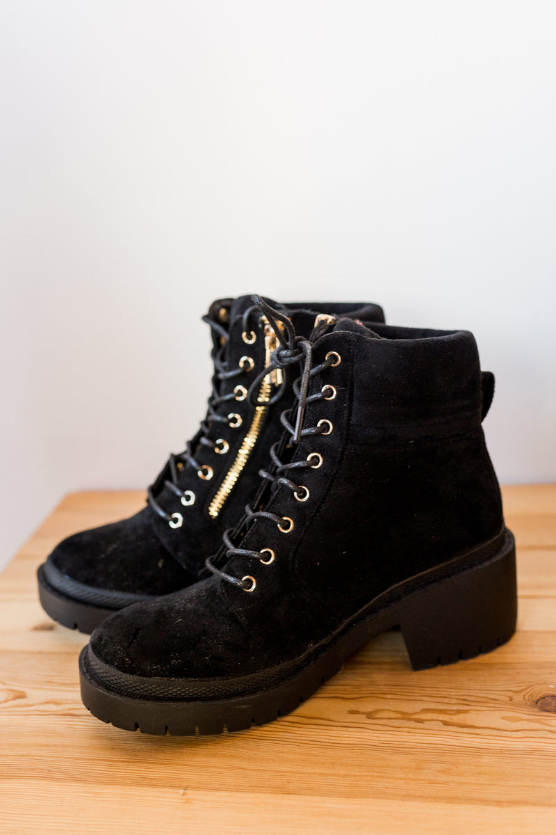 mode, stay golden chunky boot