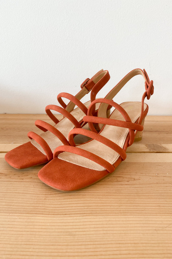mode, life is bright heel