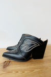 mode, kiara western mule