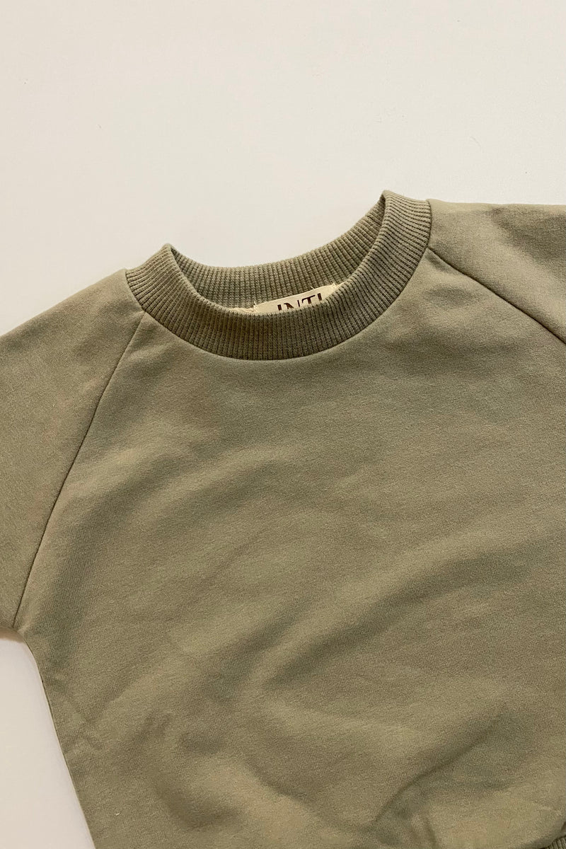 mode, raglan pullover