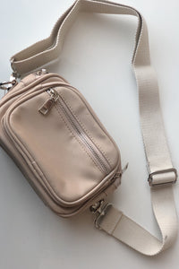 mode, zips cross body/fanny pack