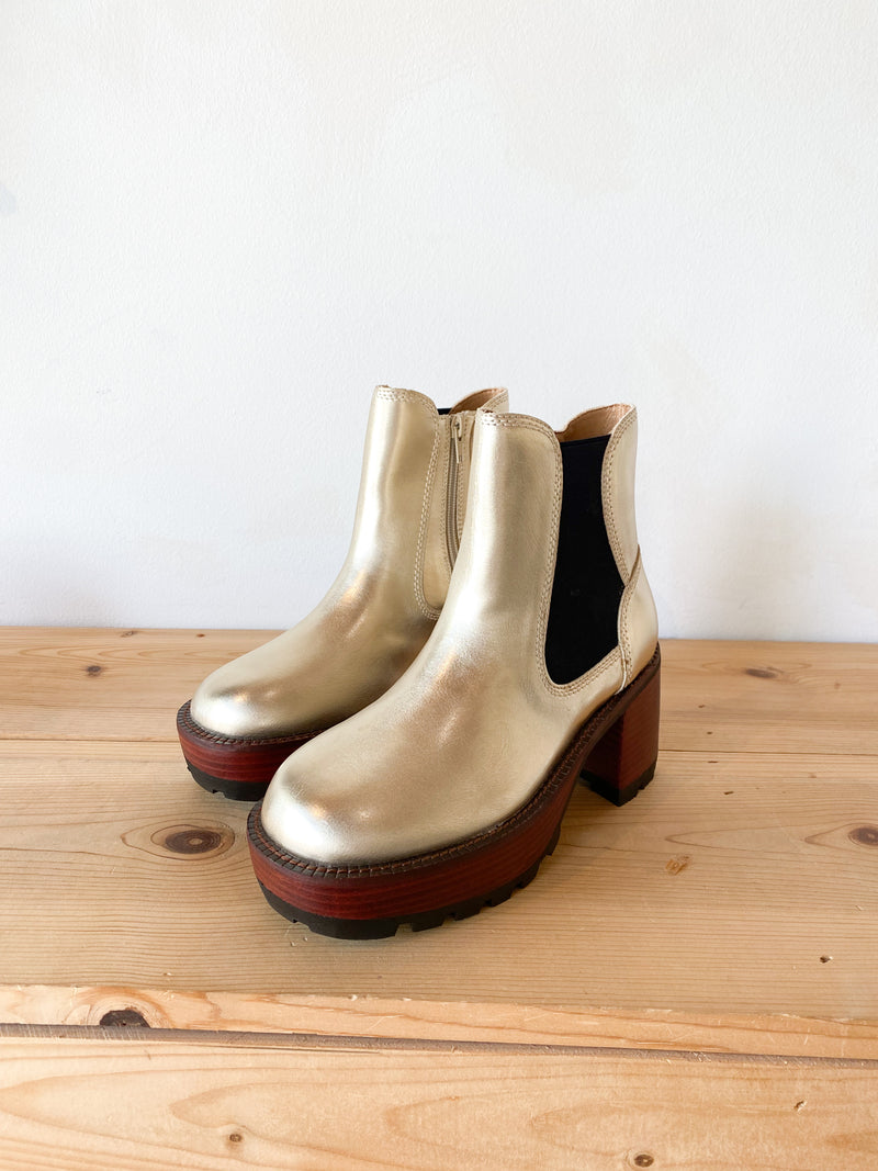 mode, dorothy boot