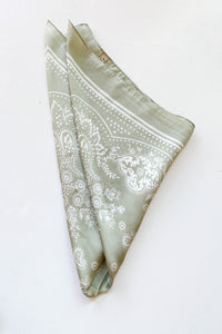 mode, final touch scarf