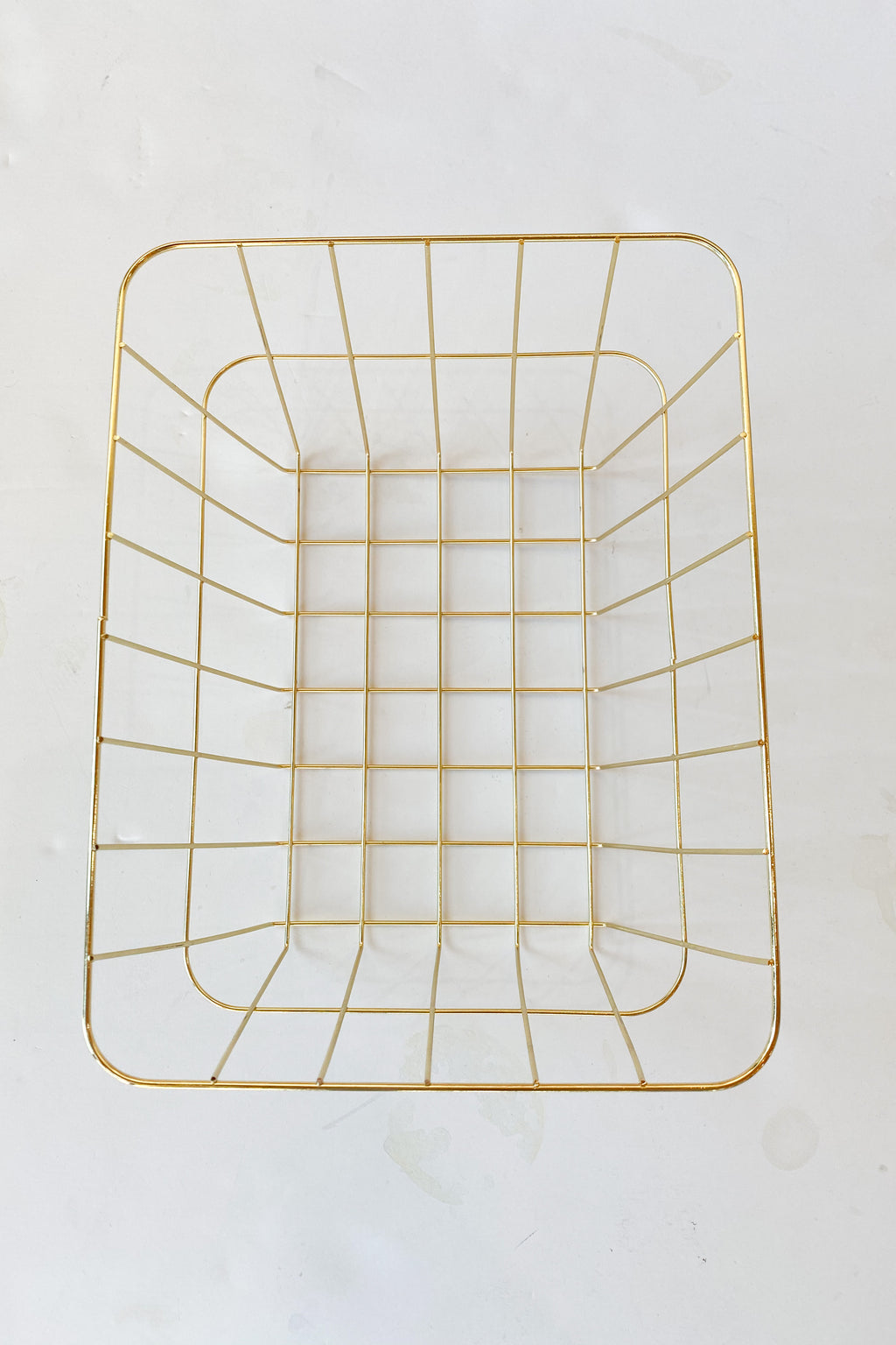 mode, rectangle gold wire basket