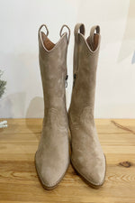 mode, short arisa boots