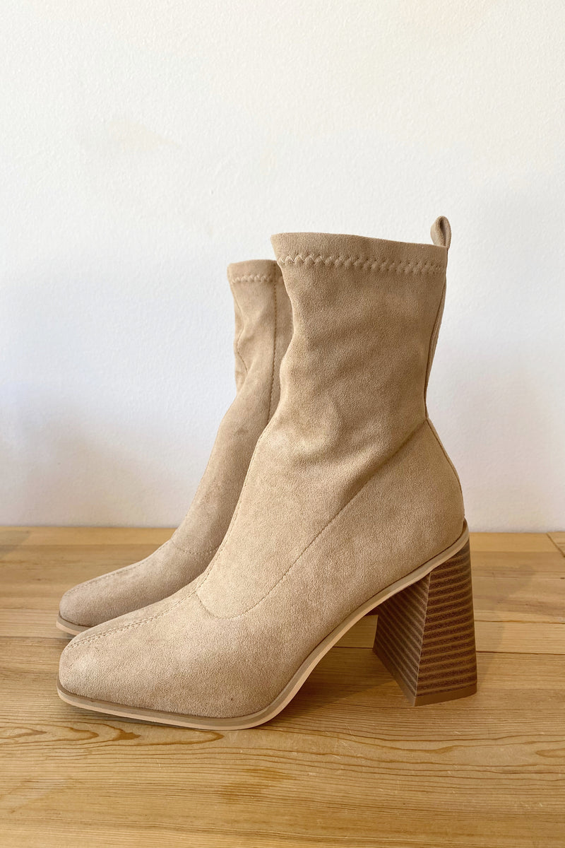 mode, Deya suede ankle boots