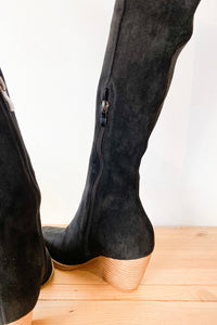 mode, the tall arisa boot