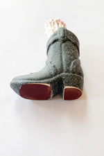 mode, cowboy boot match holder