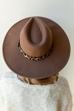 mode, wild feeling trim hat leopard khaki