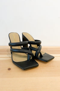 mode, steppin' out heels