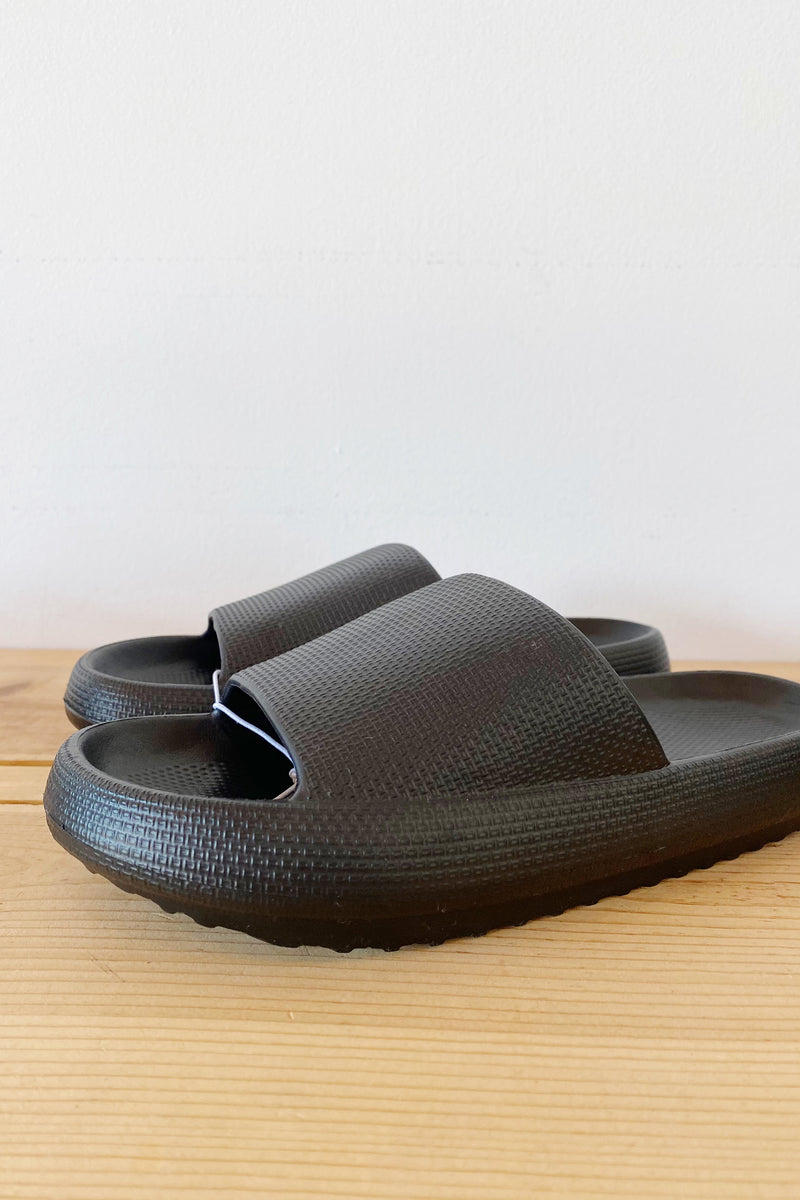 mode, slide into summer sandals
