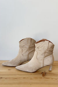 mode, open heart bootie