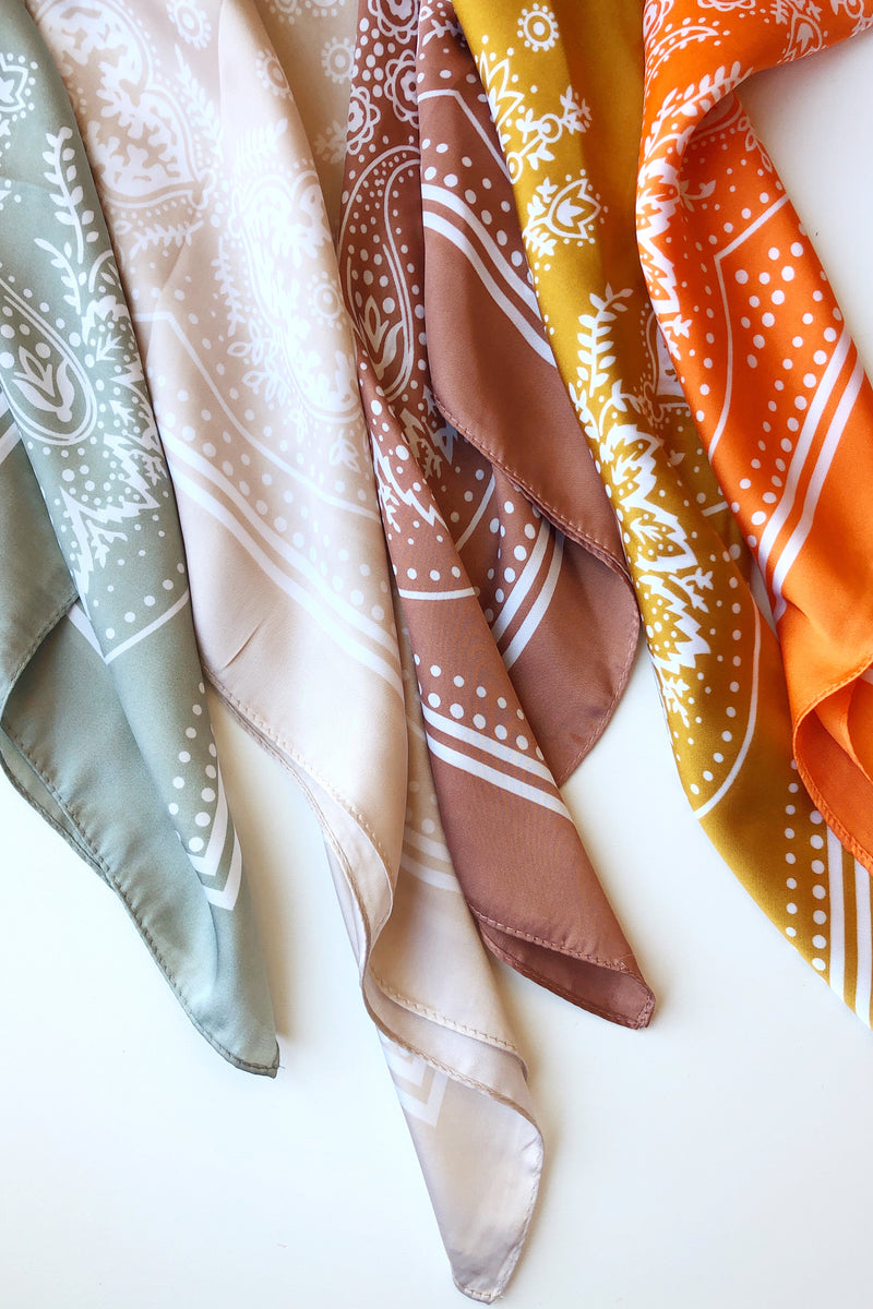 mode, un-phased square scarf