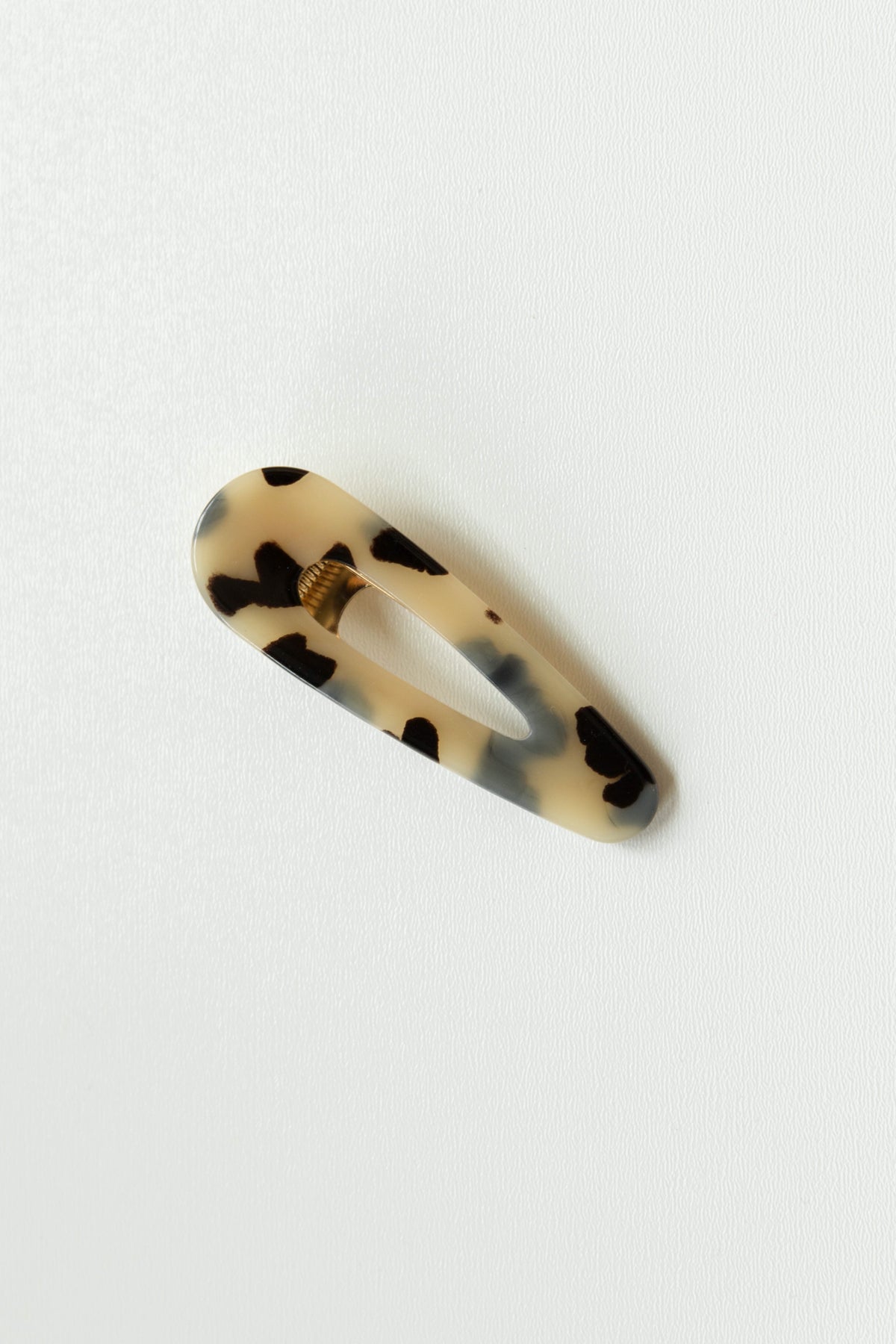 mode, hello tort hair clip