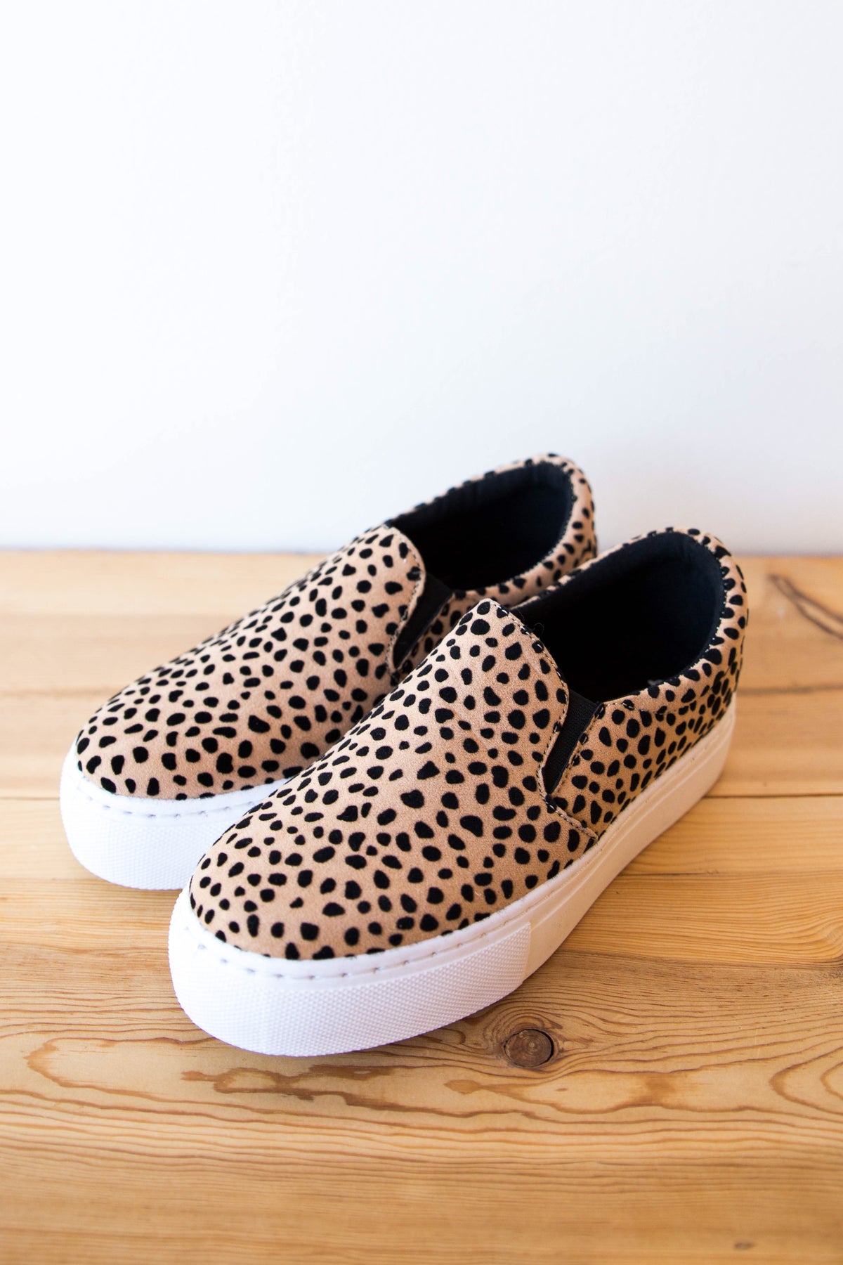 mode, platform tenny