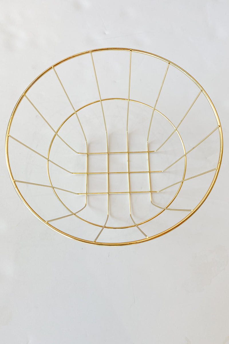 mode, round gold wire basket