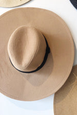 mode, someplace else hat