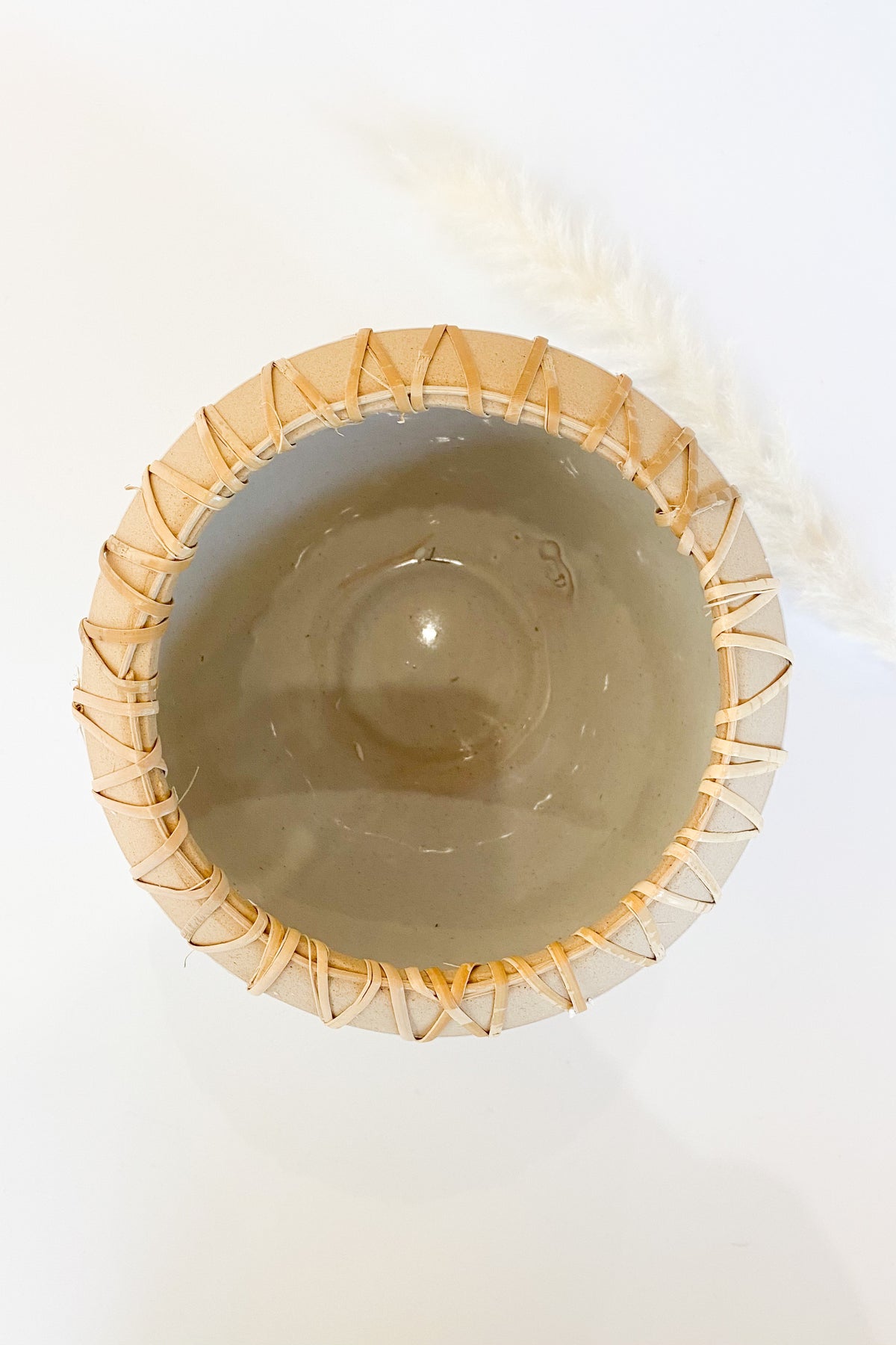 mode, medium stoneware planter w rattan stitching