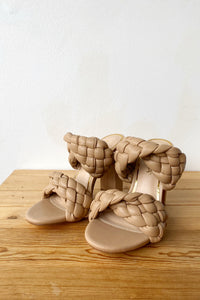 mode, Portico twist heel