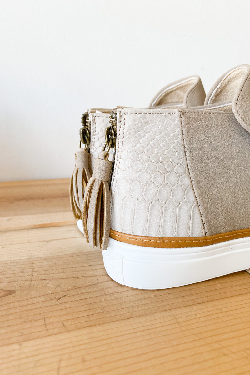 mode, lift me higher sneaker